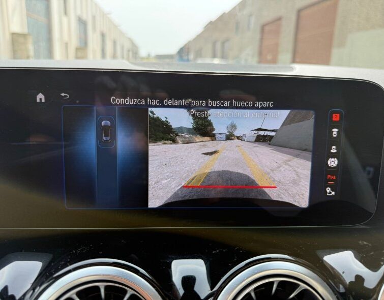 MERCEDES-BENZ EQA 250+